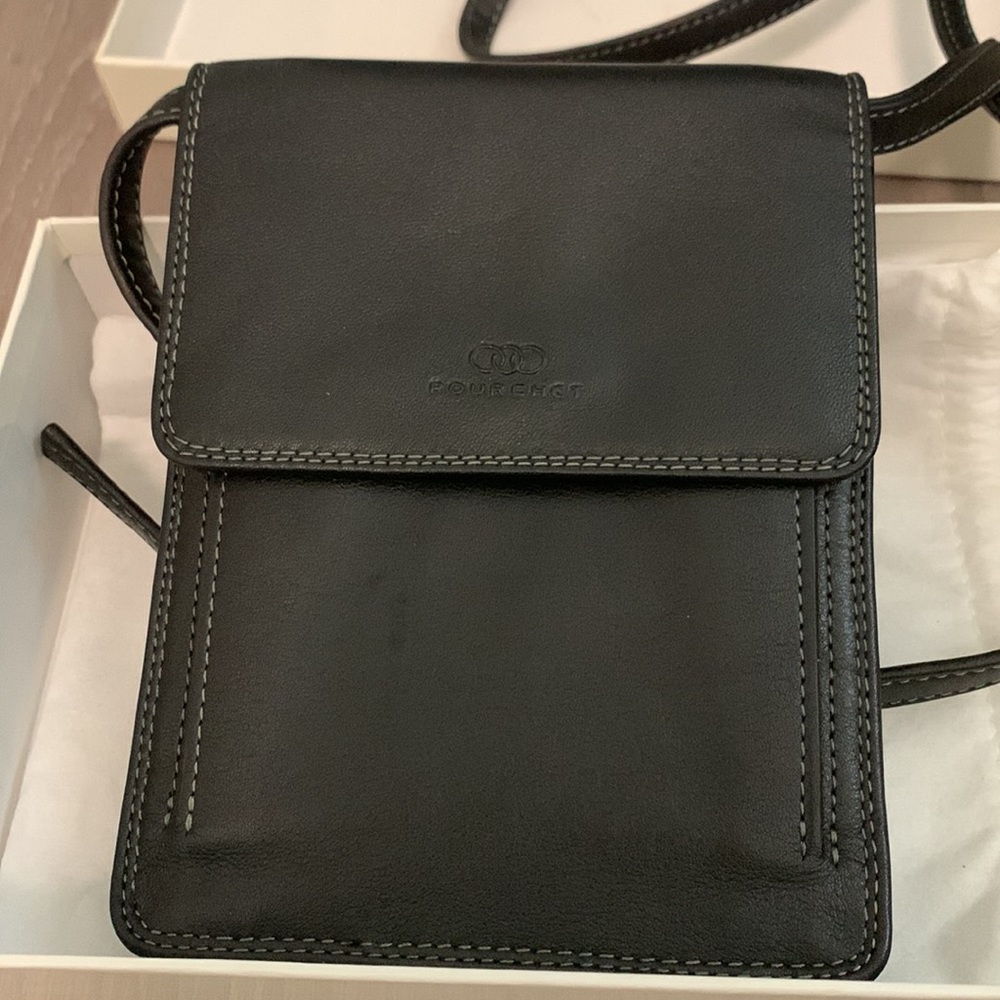 ✈️NIB Pourchet Crossbody Passport bag ✈️